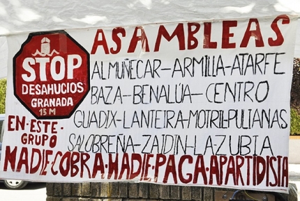 Pancarta de las asociaciones que conforman Stop Desahucios 