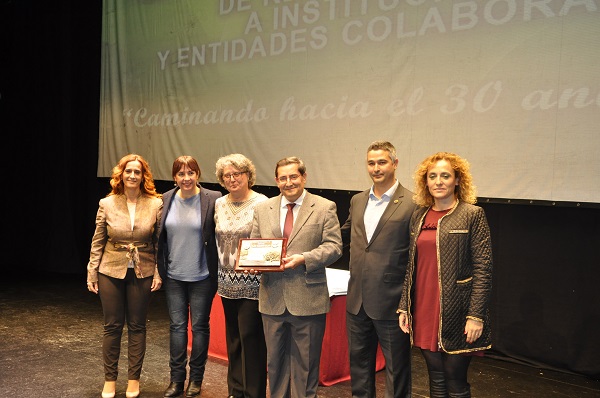 Diputados juntos al presidente de la Diputación, José Entrena,  y a la alcaldesa de Albolote, Concepcion Ramírez,  en el acto conmemorativo 