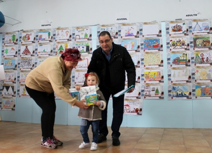 Todos los peques del barrio recibieron un kit de dibujo por su participación, 