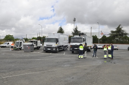 Nuevos camiones y contenedores para la recogida de basuras y nuevas barredoras