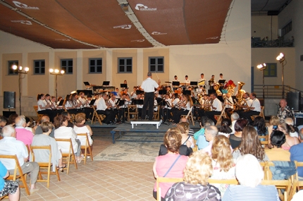 Actuación de la Banda de Música de Albolote en el ciclo de conciertos.