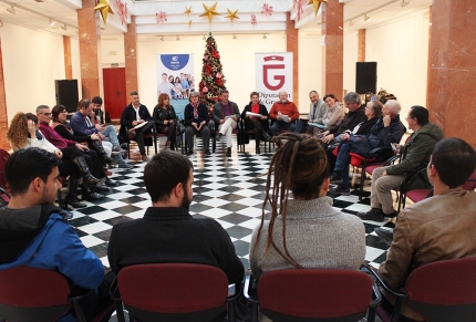 Inicio del encuentro comarcal en la Casa de la Cultura de Albolote 