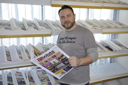 Jaime García durante una visita a la redacción del periódico local.