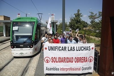Protesta de los trabajadores del metro al paso de un convoy /EP
