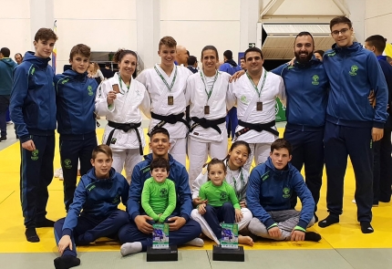 Delegación  de deportistas del Club de Judo Baransu participante en en Trofeo Colombino /C.J. BARANSU 