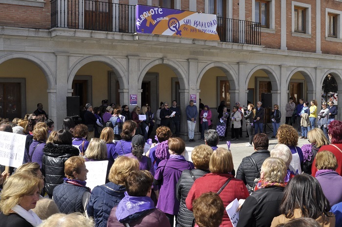 Concentración 8 de marzo en la plaza de España