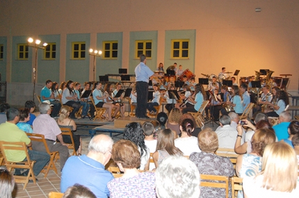 Actuación de la Banda de la escuela de Albolote durante uno de los ciclos musicales.