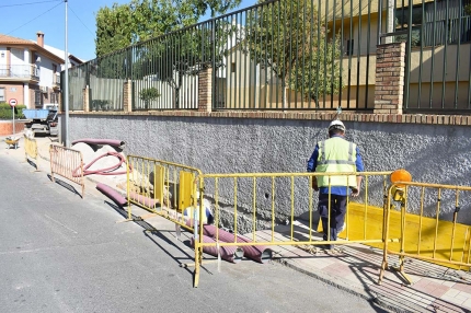 Renovación de la red eléctrica en la calle Nueva de Jardines.