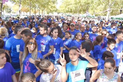 Participantes en la marcha minutos antes de su salida.