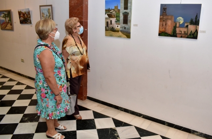 Mascarillas obligatorias en la visita a esta primera exposición de la nueva normalidad