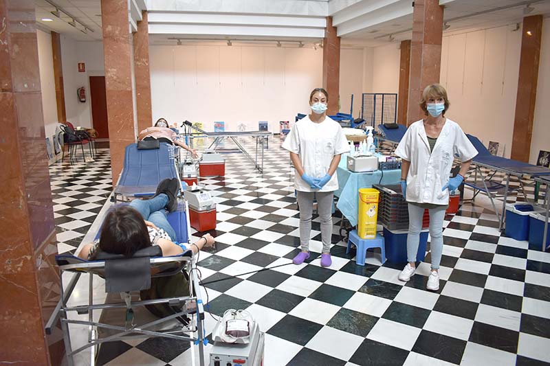 Operativo del Centro de Transfusiones en la Casa de la Cultura de Albolote.