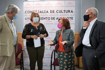 Reunión del ateneo de Granada con el Ayuntamiento de Albolote 