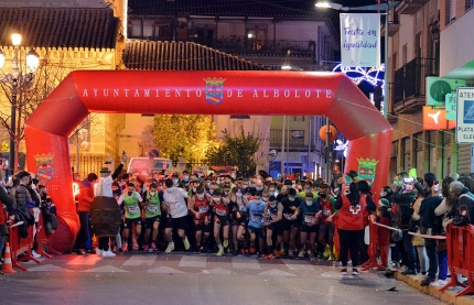 Momento de la salida de la prueba absoluta de la X Carrera Solidaria de Albolote (J. PALMA)