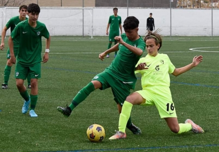 Jaime Martínez en una acción con la selección granadina de fútbol (GRANADAENJUEGO.COM)