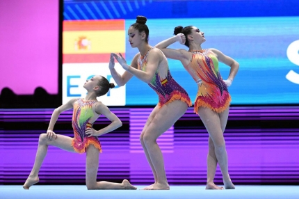 Paula Juárez, en el centro, junto a Luna Delgado y Joana Lopez en la final de Bakú (FEDERACIÓN ESPAÑOLA GIMNASIA)