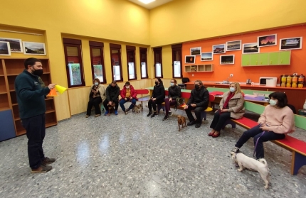 Curso de mascotas impartido en las instalaciones de la casa de la Juventud