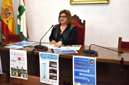 La concejala de Cultura, Toñi Guerrero, presenta las actividades culturales del mes de abril 