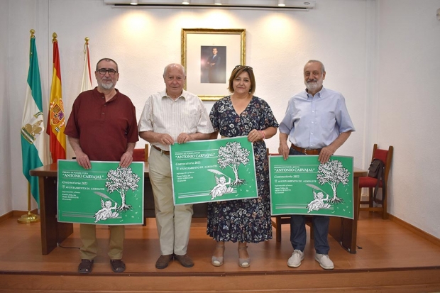 De izquierda a derecha, Ramírez Milena, poeta; Antonio Carvajal, poeta; Toñi Guerrero, concejala de Cultura y Francisco Castaño, poeta.