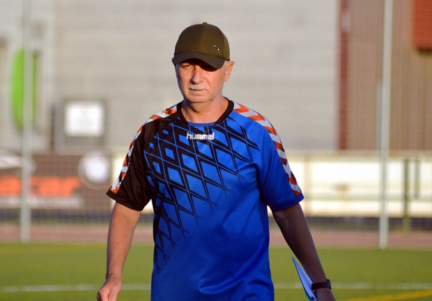 Miguel Álvarez ha renovado compromiso con el CF Imperio (J. PALMA)