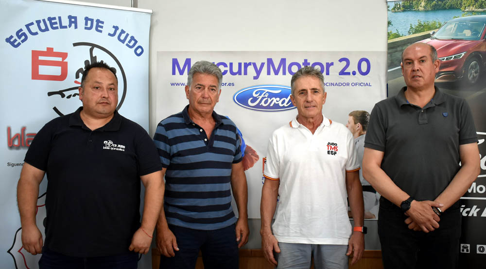Presentaci�n del evento en las instalaciones de Mercury Motor 2.0 en Pol�gono Juncaril (J. PALMA)