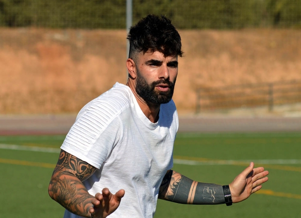 Jorge Moreno, entrenador del FC Cubillas, durante un partido (J. PALMA)