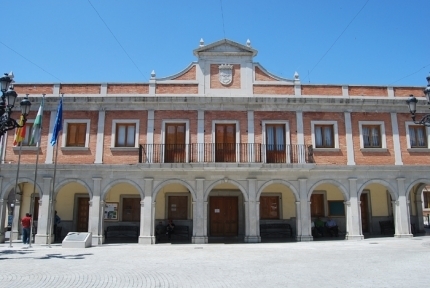 Fachada del Ayuntamiento de Albolote 
