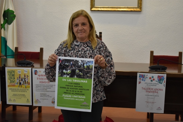 La concejal ade Juventud, Carmen Calderay, en la presentación de las actividades