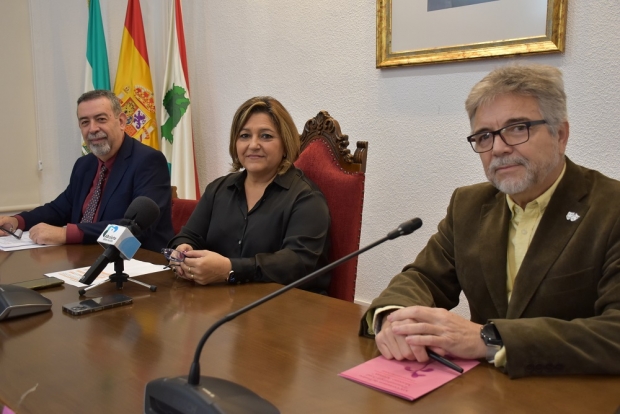 La concejala de Cultura, Toñi Guerrero preside el fallo del jurado del premio 