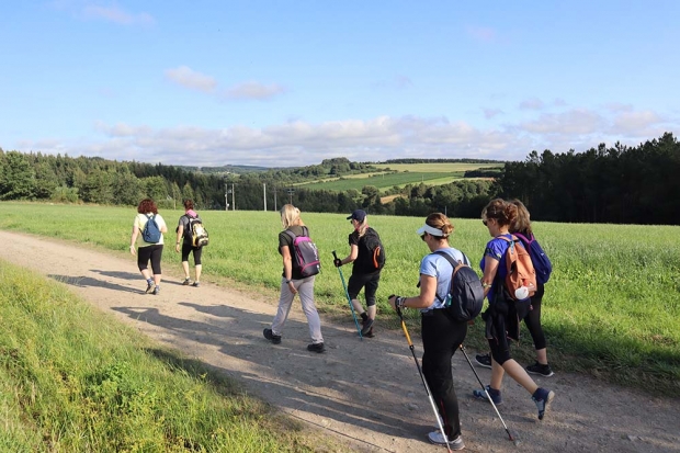 Varias imágenes del Camino de Santiago que se celebró el pasado año en el que participó un gran número de vecinos y vecinas de Albolote.