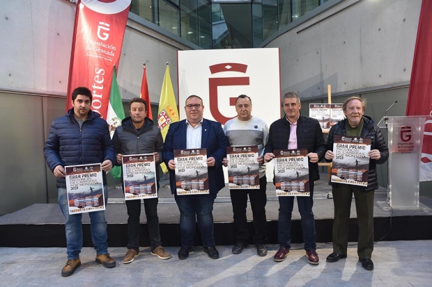 Diputados y representantes técnicos durante la presentación del evento deportivo.