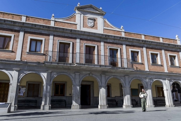 Fachada del Ayuntamiento de Albolote 