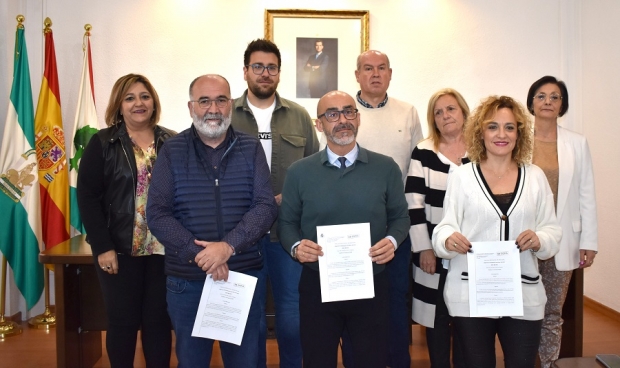 El equipo de gobierno tras la rueda de prensa 