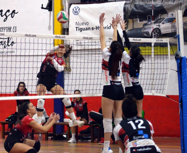 El Nevadis Albolote juega este sábado en la cancha del Universidad de Granada (J. PALMA)