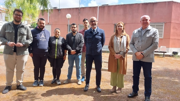 El candidato a la alcaldía por el PP, Salustiano Ureña, junto a militantes y candidatos 
