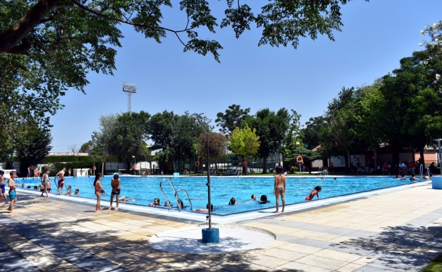 Panorámica de la piscina municipal de Albolote (J. PALMA)