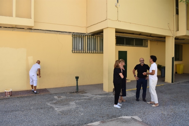 Visita del alcalde, Salustiano Ureña, al colegio Abadía