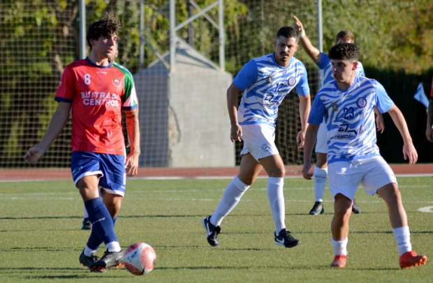 El CF Imperio ganó al CD Campotéjar en el municipal de Albolote (J. PALMA)