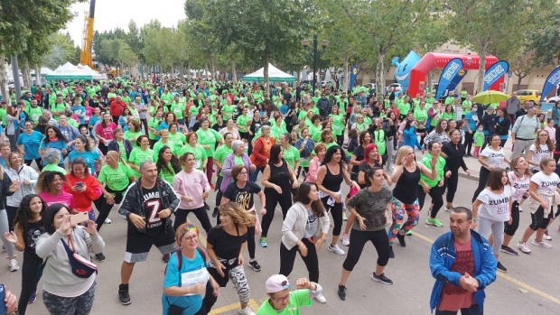 Un momento de la clase de zumba del año pasado en la jornada contra el cáncer de mama 