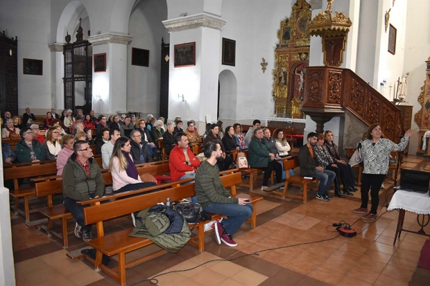 Desarrollo de la conferencia impartida en la Iglesia por la profesora, Mª Paz García-Caro.