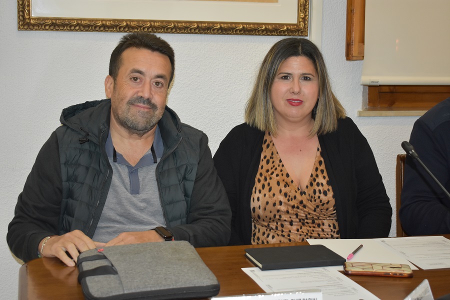 Los concejales de IU, Lidia Milena y Antonio Miguel Ruíz Padial 