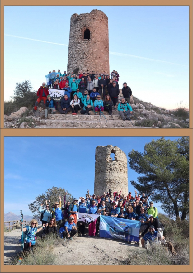 El grupo a la salida de la Atalaya de Deifontes y celebrando la llegada al Torreón de Albolote