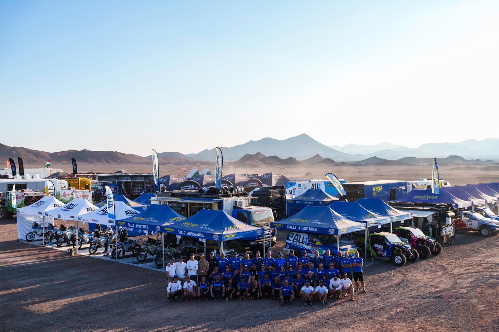 Equipo All1 que ha participado en el rally Dakar 2024