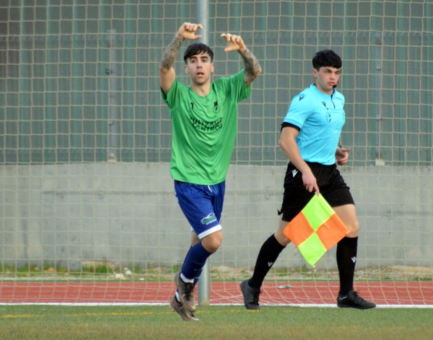 Dámaso abrió el marcador en el campo del CD Campotéjar (J. PALMA)