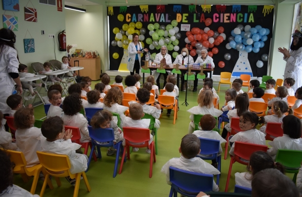 Carvanal celebrado en el centro de educación infantil Chacolines 
