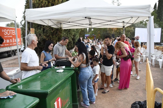 Animación en la barra instalada en la fiesta del Cortijo del Aire y proyección de la película infantil.