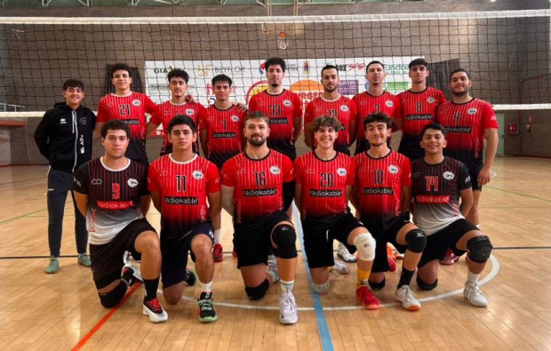 Equipo del RadioKable Albolote que juega en Primera Andaluza (ALBOLOTE CV`16)