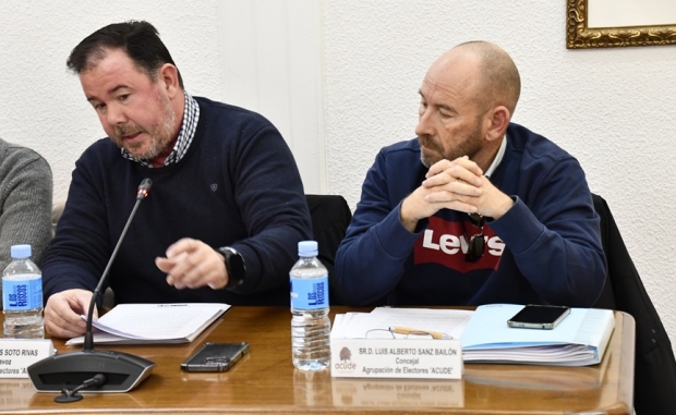 Concejales del grupo municipal de Acude en el último pleno 