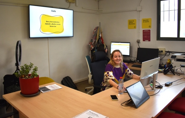 Maria Gonzalez, responsable del centro, en las instalaciones del OAL Promoción Económica y Empleo