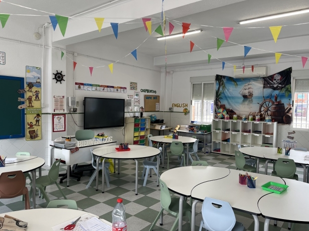 Un aula del colegio Ave María en una fotografía de archivo